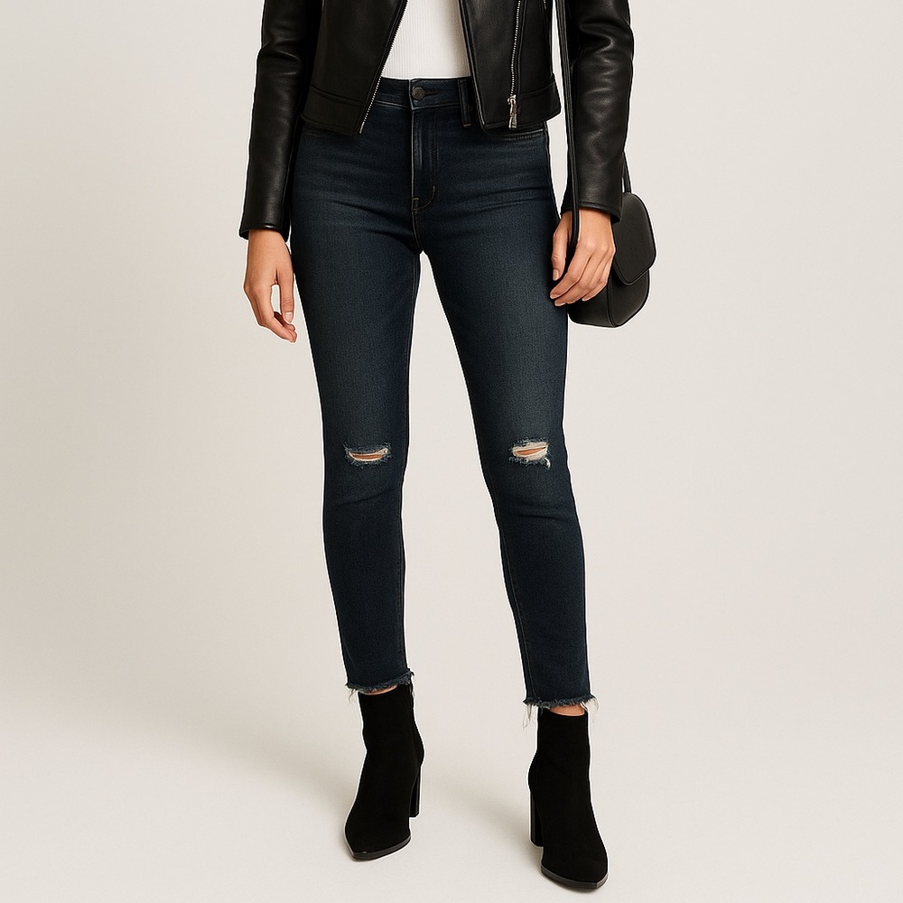 Just Black Women's Blue Jeans